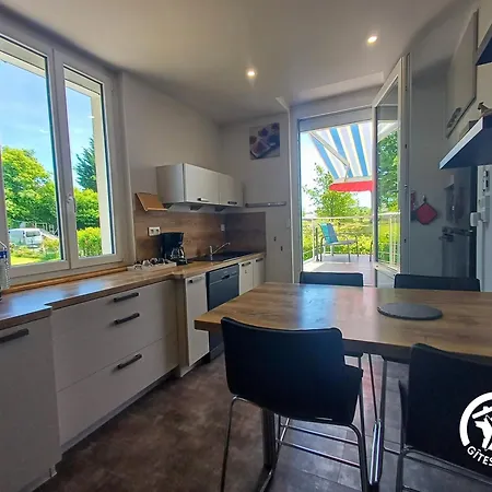 La Maison D'a Cote Tatil Evi Mur-de-Barrez